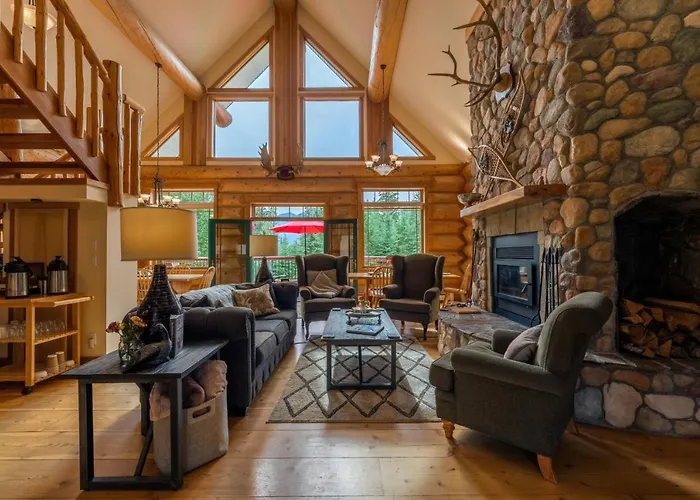 Moberly Lodge