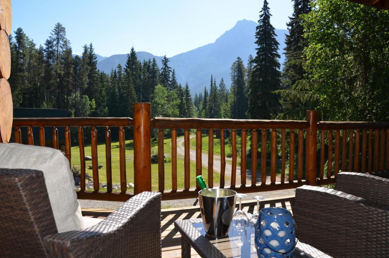 Moberly Lodge *