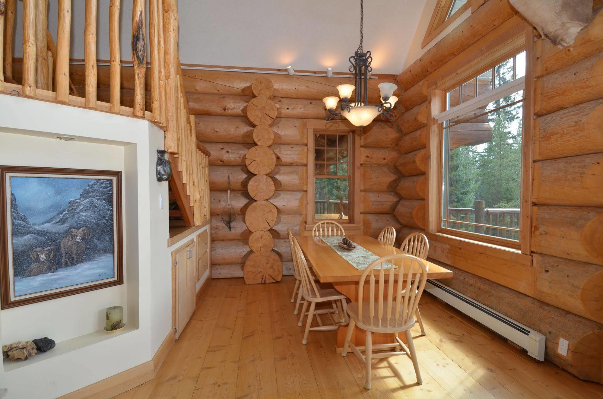 Lodge Moberly Golden